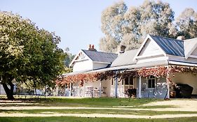 The Glen Farmhouse On Ovens River